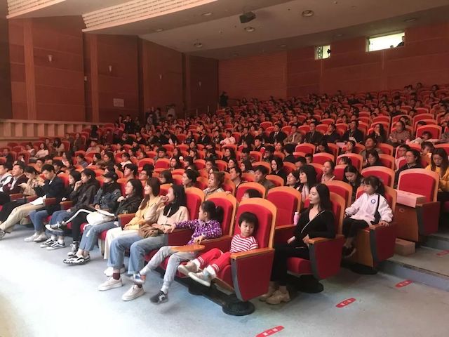 精彩回顾 | 2019优德88亚洲音乐奖学金·南昌大学颁奖仪式--暨优德88艺术家皮特·多那赫钢琴音乐会及大师班圆满落幕！